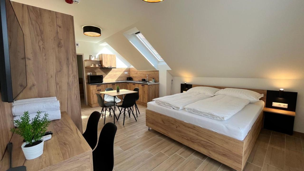 Rezidex Apartmanhaz 塞格德 外观 照片