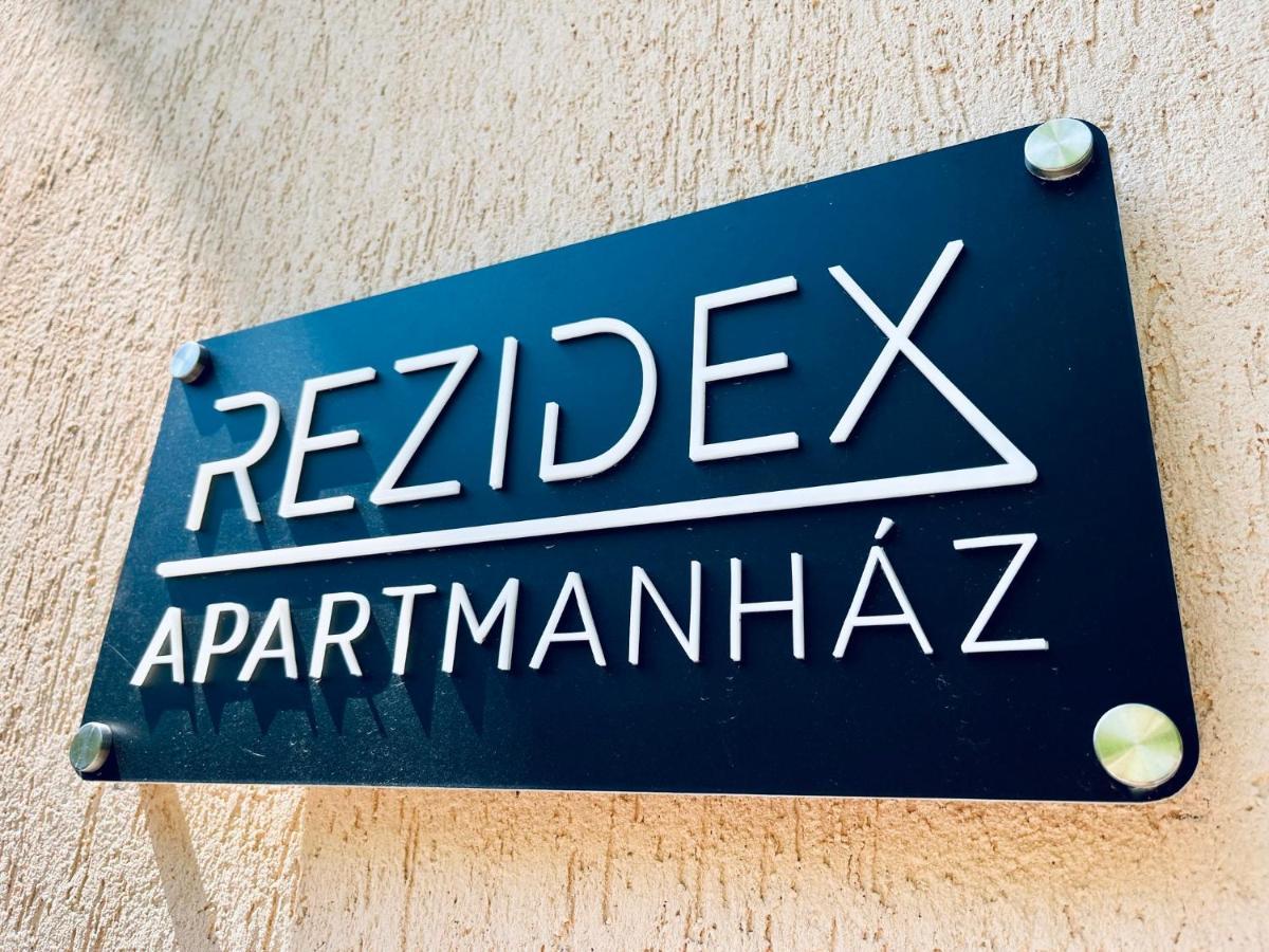 Rezidex Apartmanhaz 塞格德 外观 照片